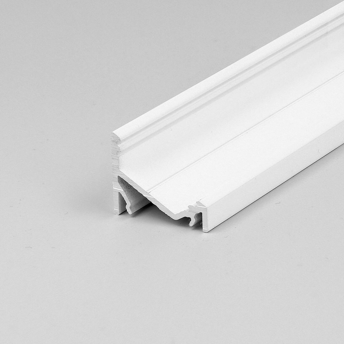 KULMA16-led-profiili-valkoinen