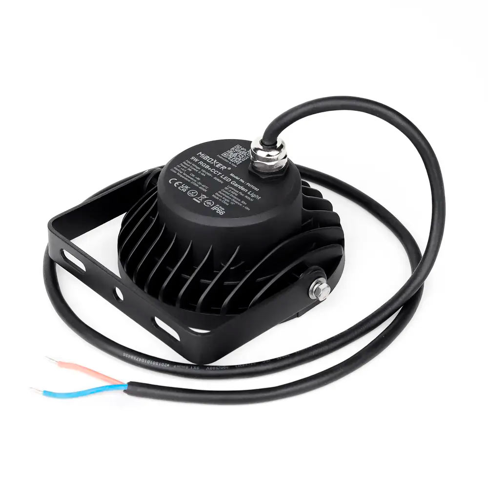 9w-rgb-cct-puutarhavalaisin-ip66-takaa