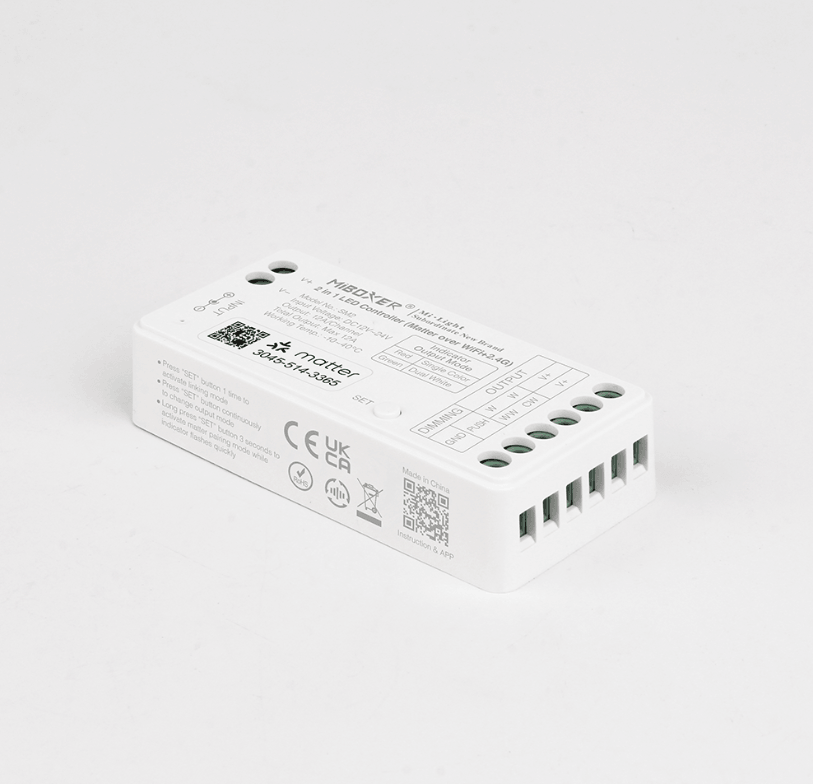 MiBoxer SM2 Matter LED-ohjaimen pääty ja kuusi liitäntää yksiväriselle ja CCT LED-nauhalle